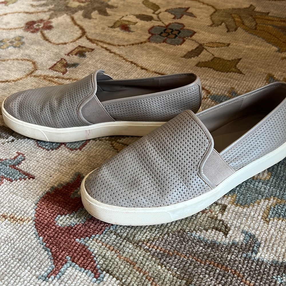 VINCE Blair Perforated Sneaker in Gray - Picture 2 of 5